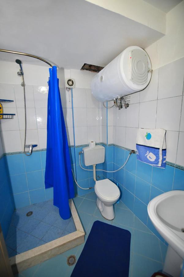 Lovely Apartment W/ Ac + Bath. + Kitchen + Parking And Garden Shkodër Dış mekan fotoğraf